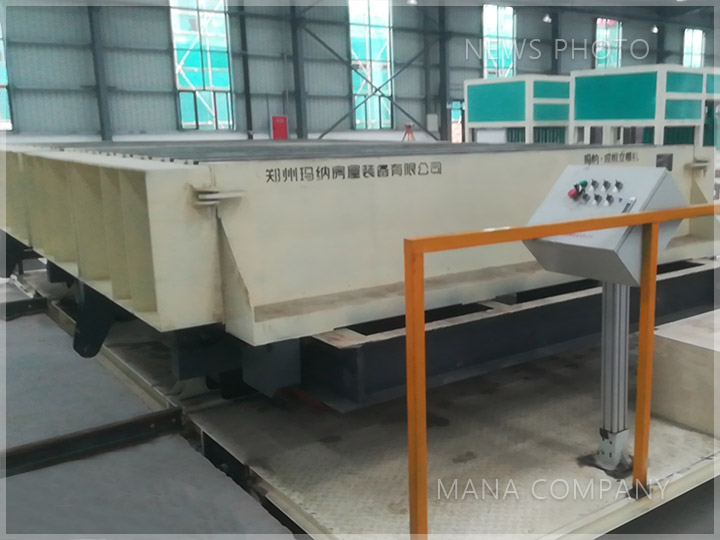 1636709451173491.jpg M03-24型-立模主機及擺渡車.jpg