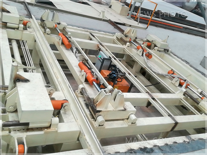 1636709529763951.jpg M03-24型-開合模機.jpg